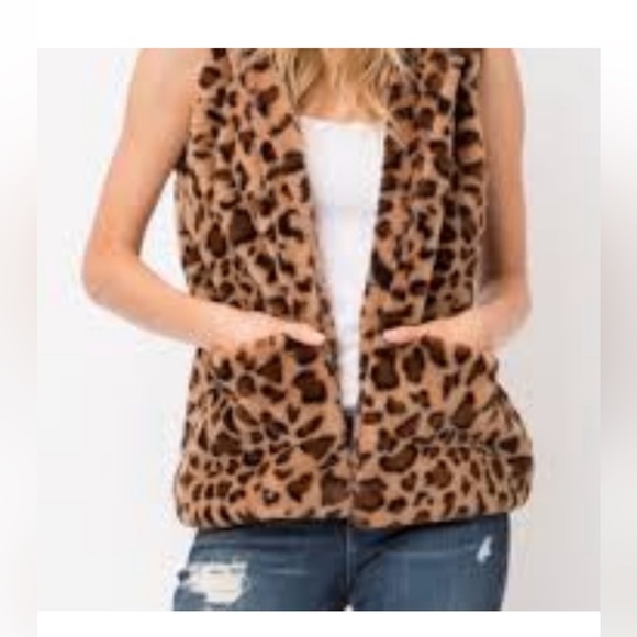 Love Tree Leopard Print Teddy Jacket - Picture 5 of 5